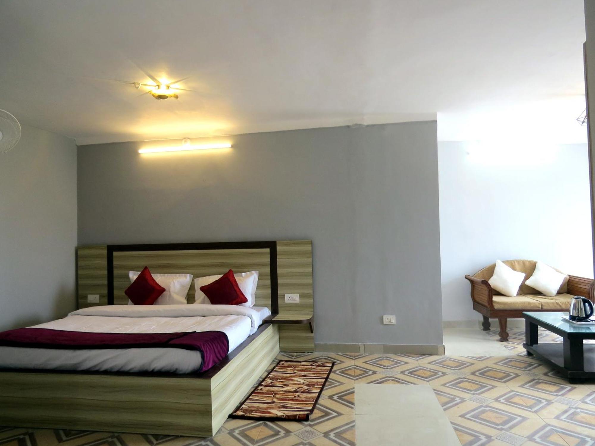 Hotel Haya Palace Nainital Buitenkant foto
