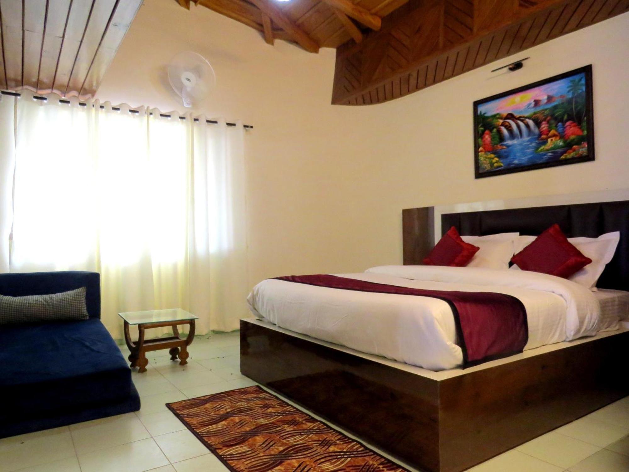 Hotel Haya Palace Nainital Buitenkant foto