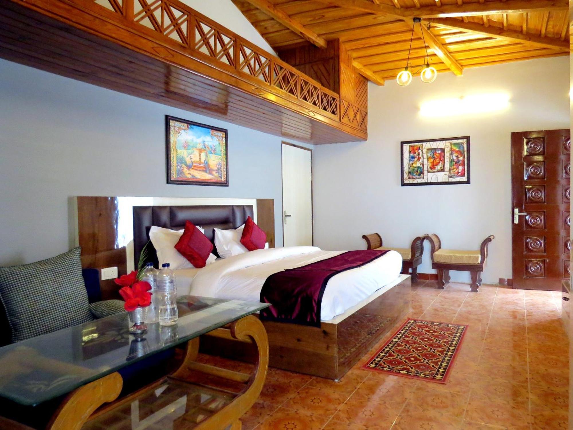 Hotel Haya Palace Nainital Buitenkant foto